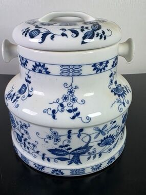 Vienna Woods Biscuit Jar